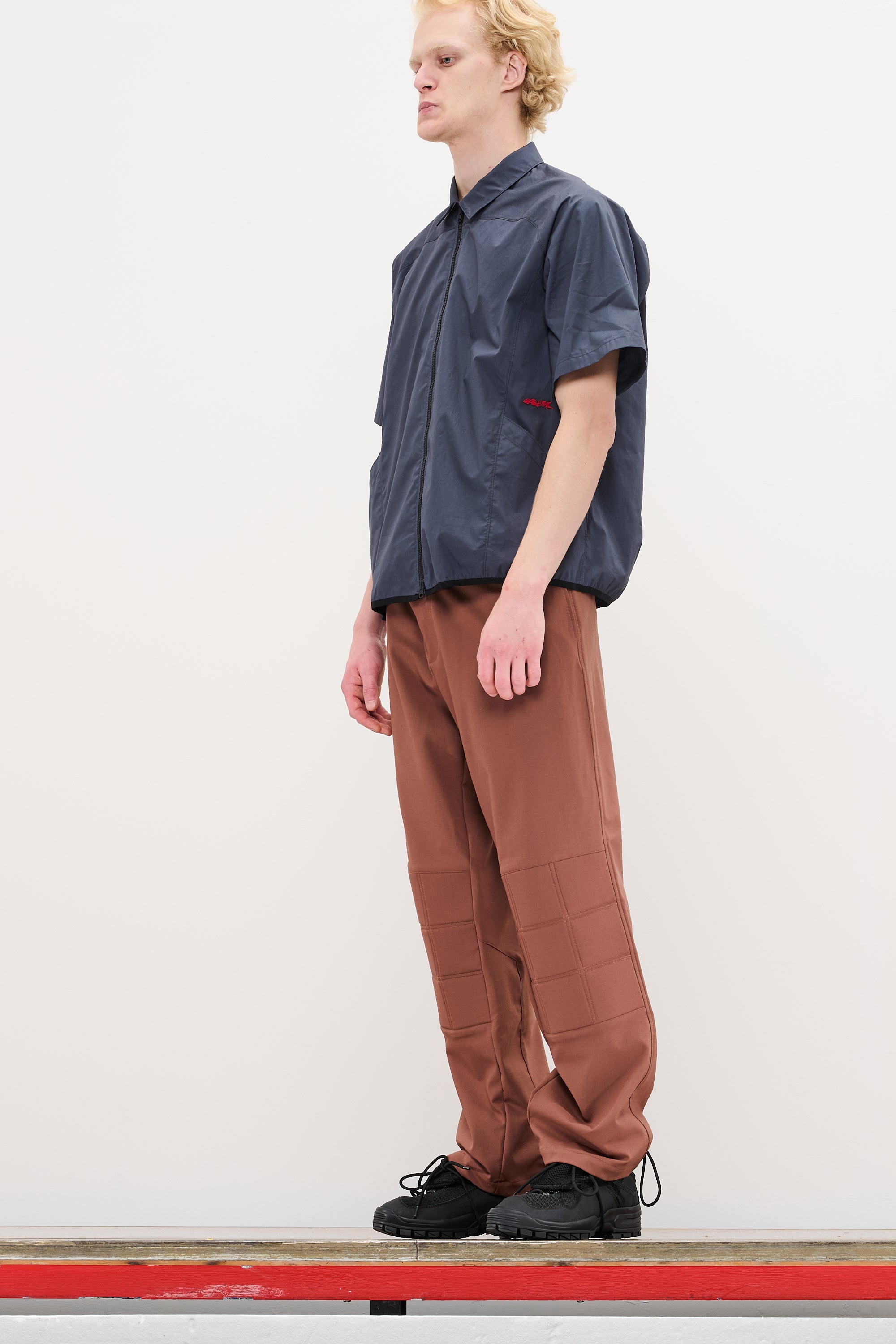 POPLIN ZIPPED SHORT SLEEVE SHIRT - CONVOY GREY