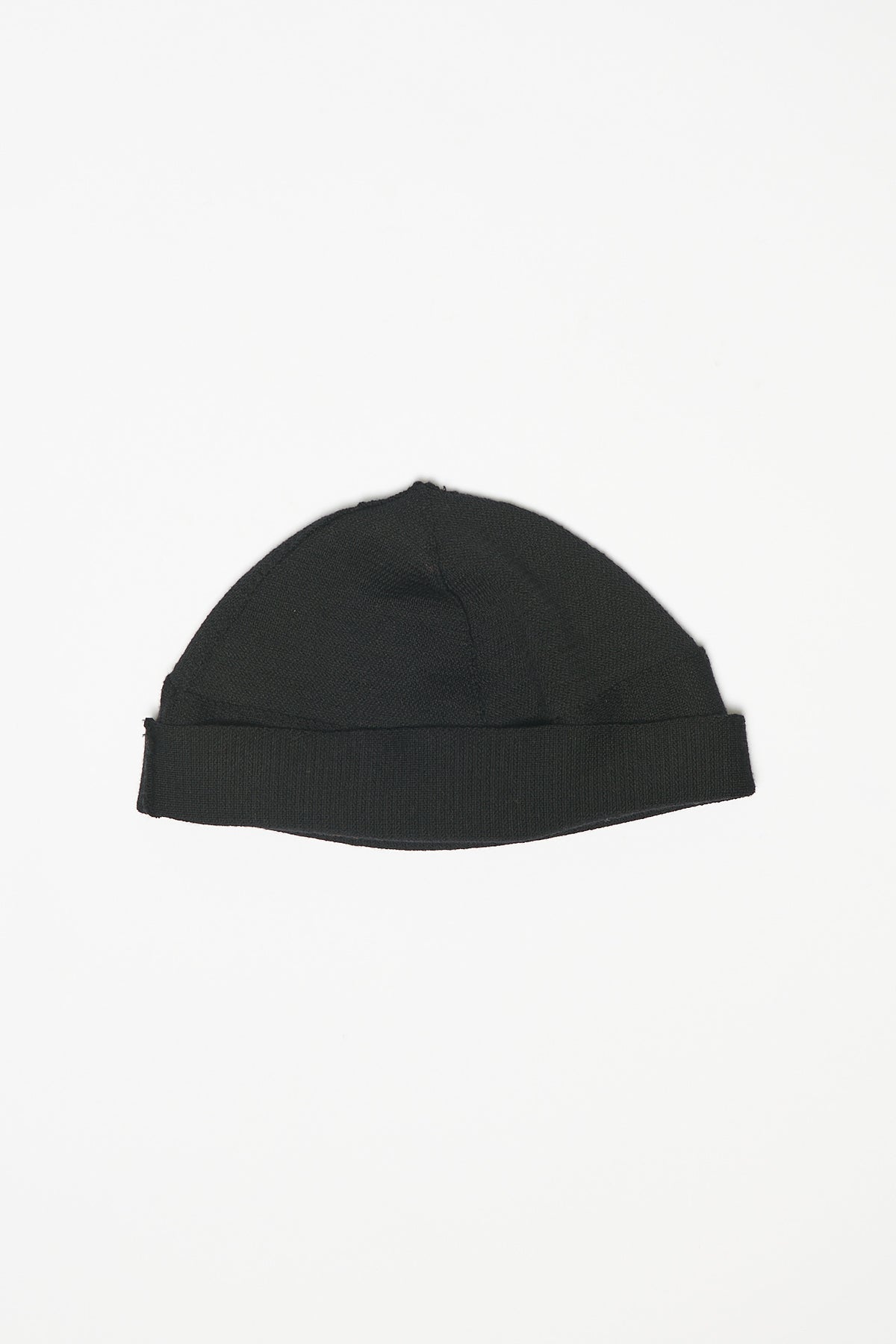 KNITTED BEANIE - BLACK