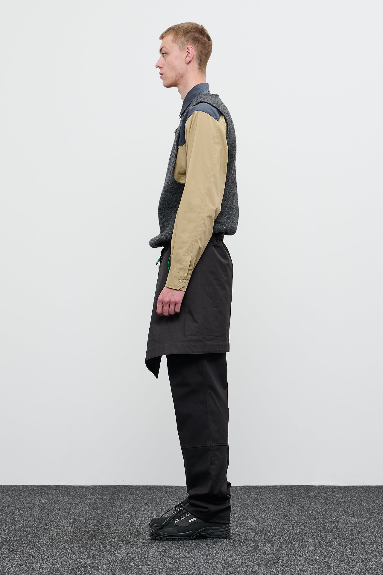 FELTED WOOL VEST - ASPHALT GRAY