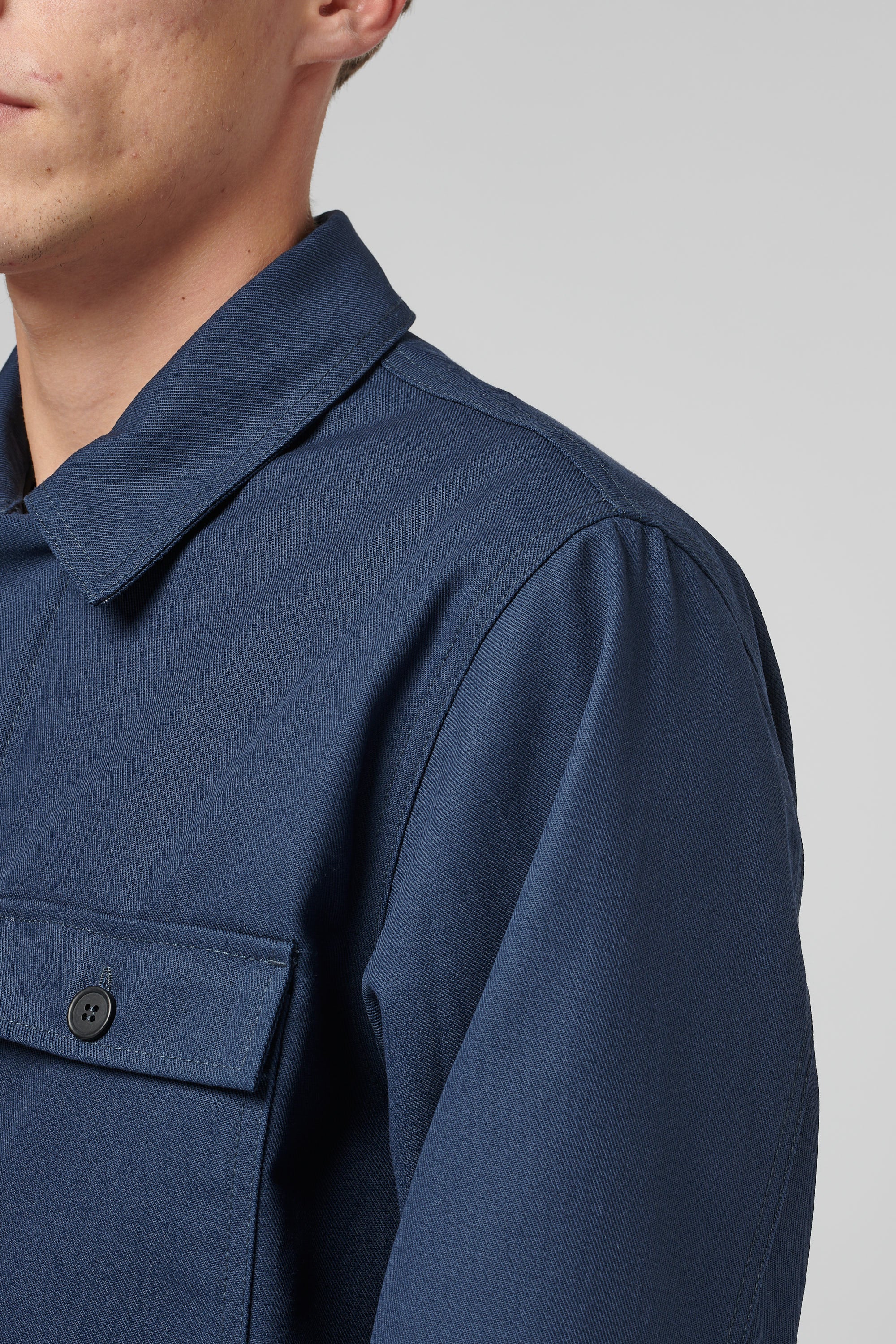 40000 REPLICATED BLUE NAVY SHORT JACKET