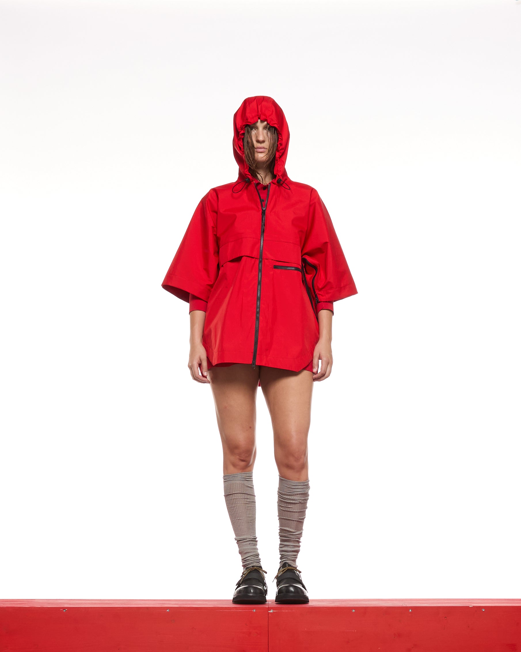 3L PONCHO -  SCARLET RED