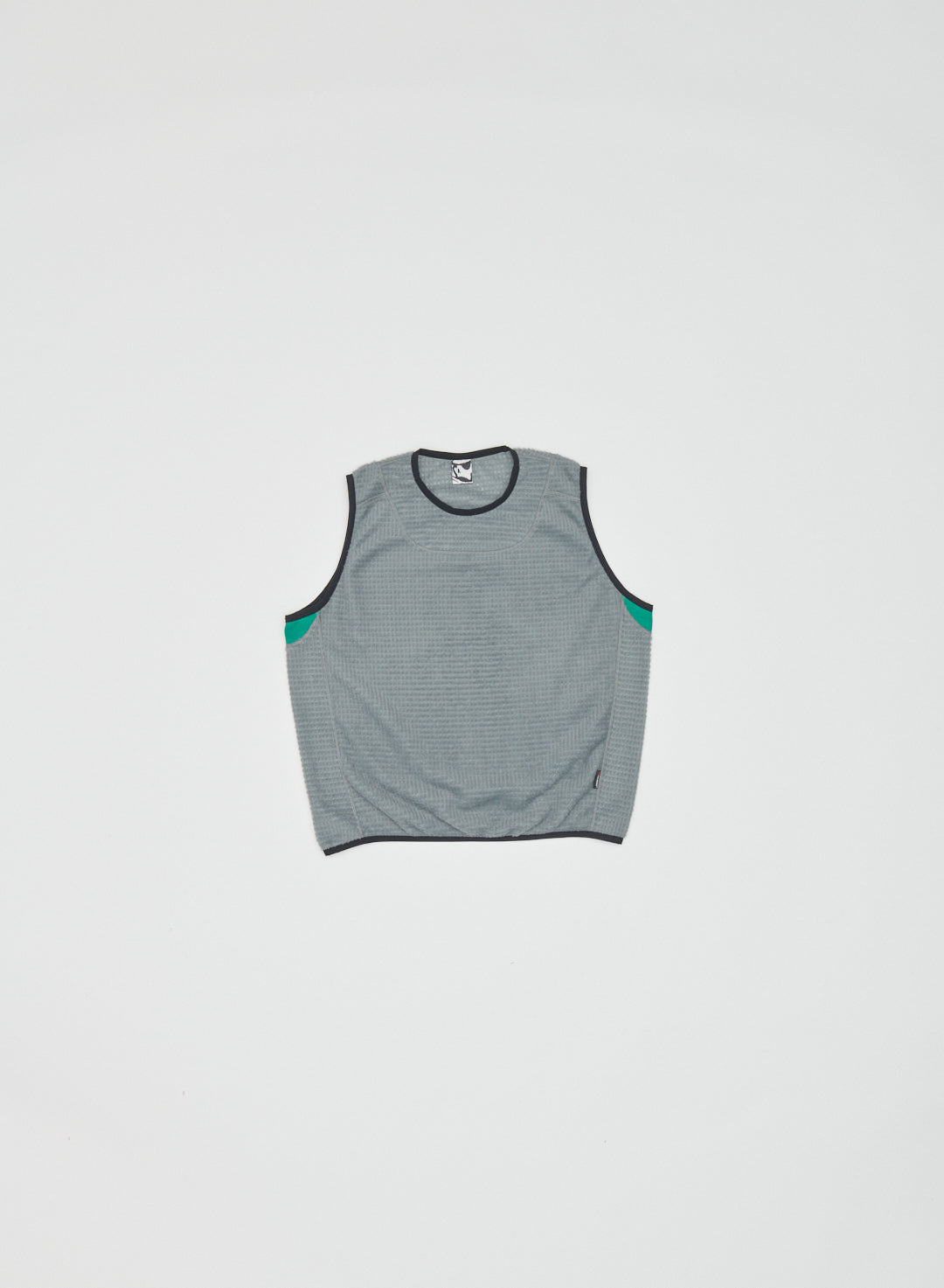 ALPHA® SLEEVE LESS - GRAY