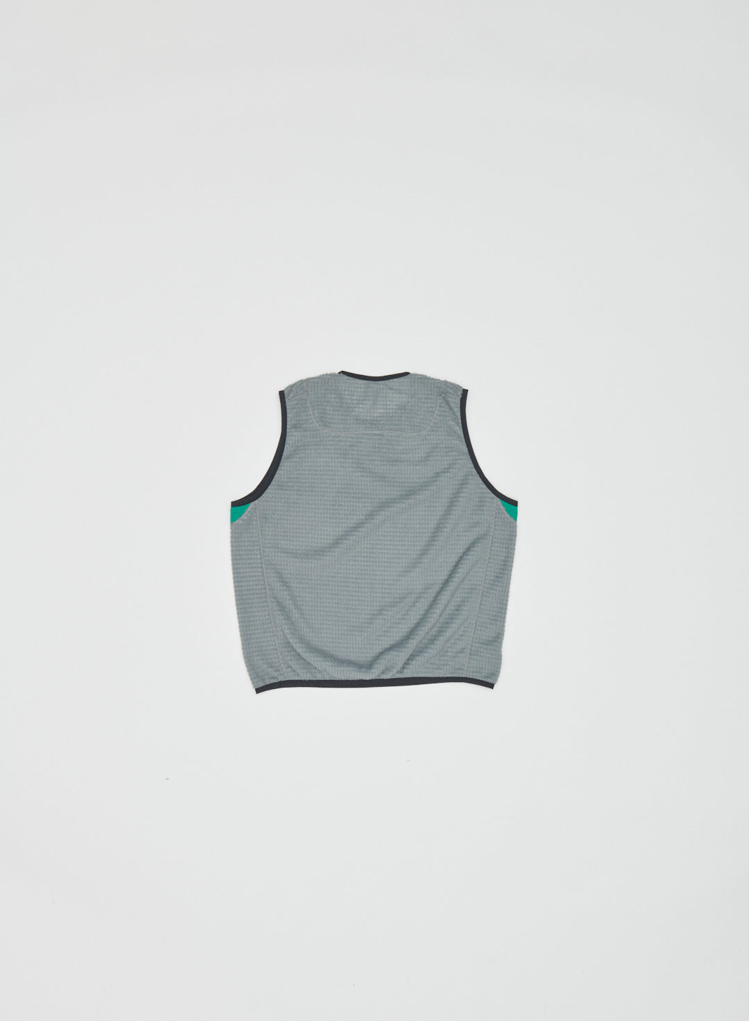 ALPHA® SLEEVE LESS - GRAY
