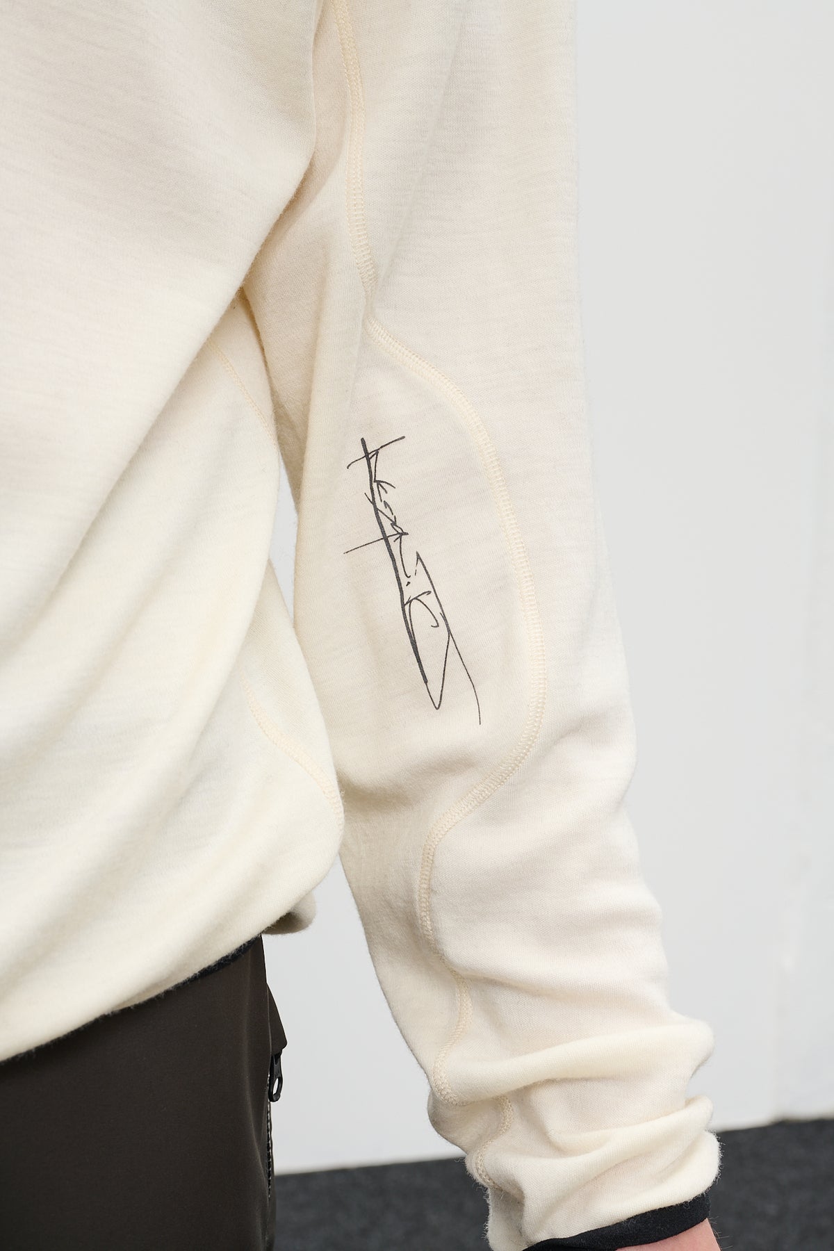 INCOGNITO HALF ZIP TOP - OFF WHITE