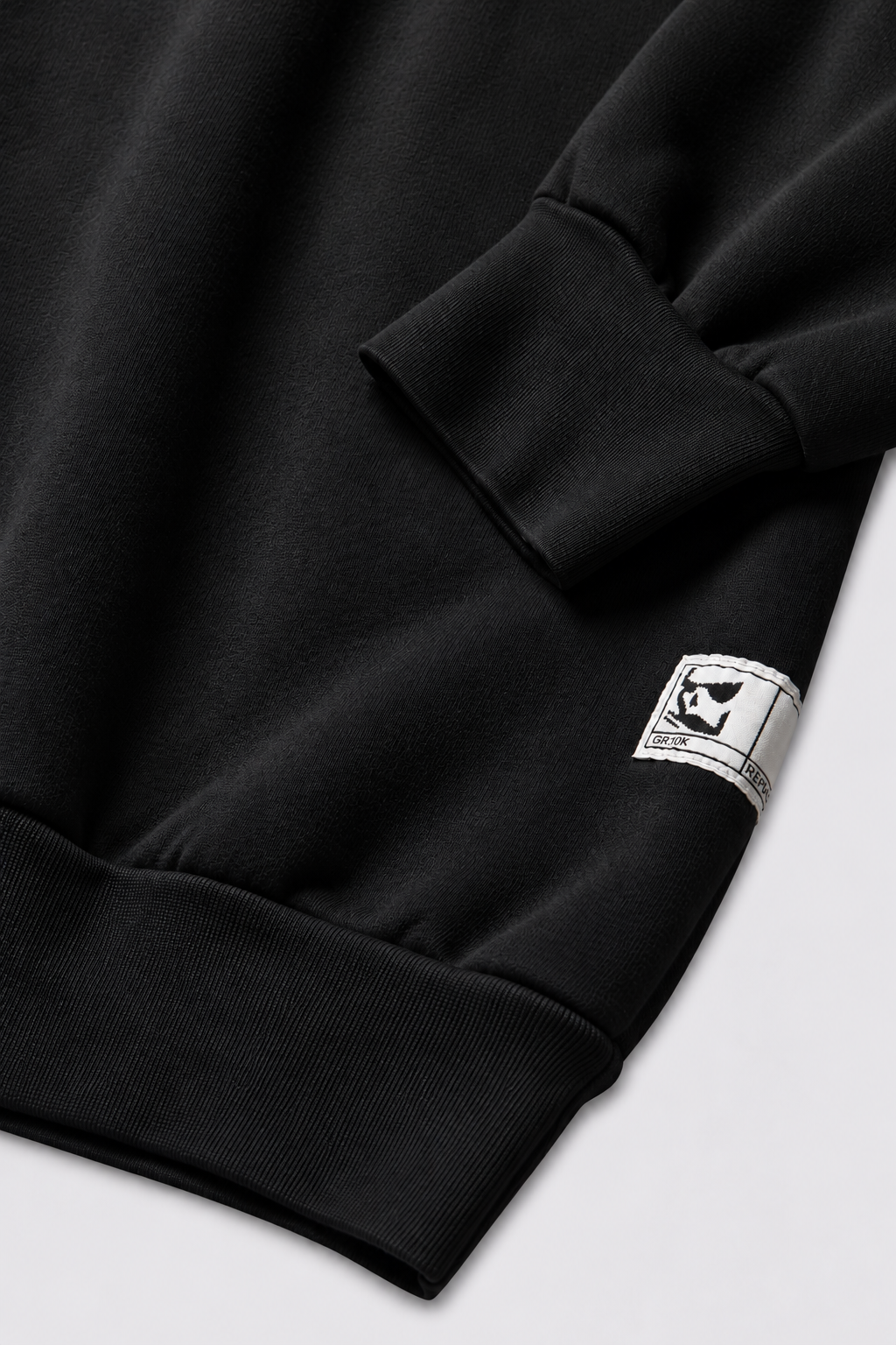 GR10K REPLICATED 30001 HEAVYWEIGHT POLO SWEATSHIRT - BLACK