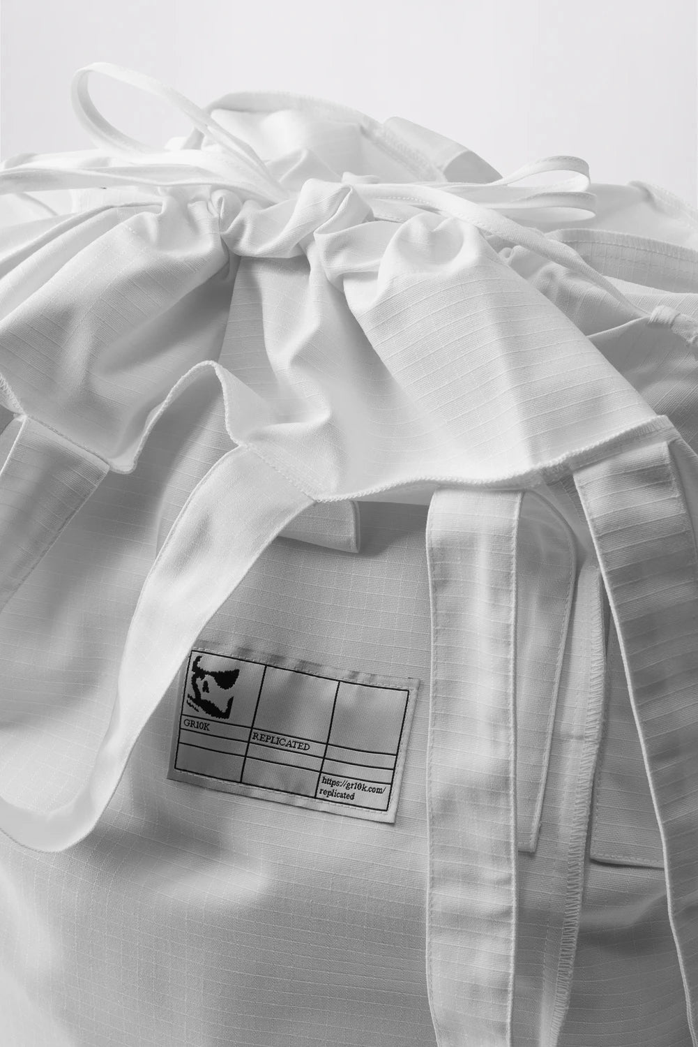 GR10K REPLICATED 90000 UTILITY CARRY BAG - WHITE