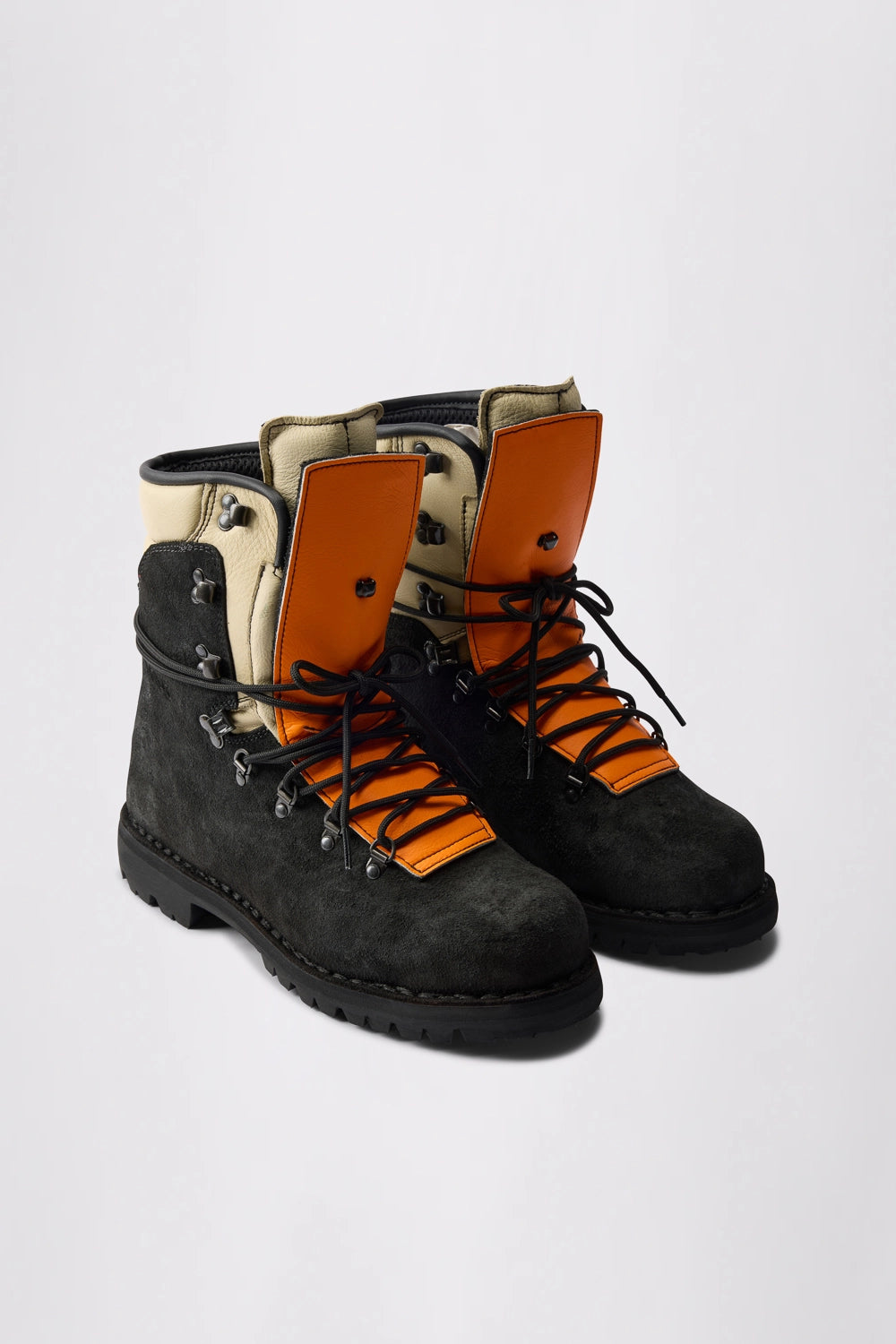 GR10K X MOS FORESTRY BOOT - BLACK / ORANGE / CREAM