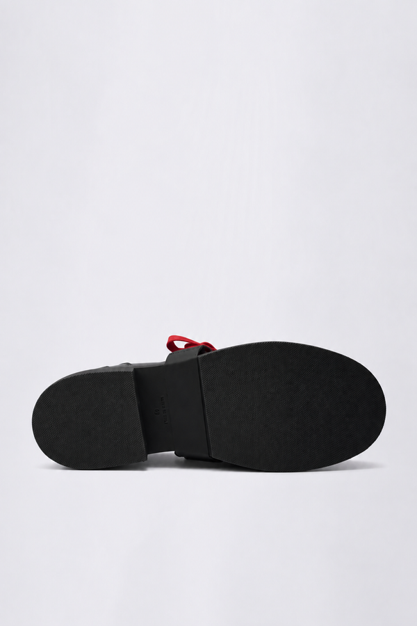 GR10K STUDDED ASPHALT DERBY II IN BLACK