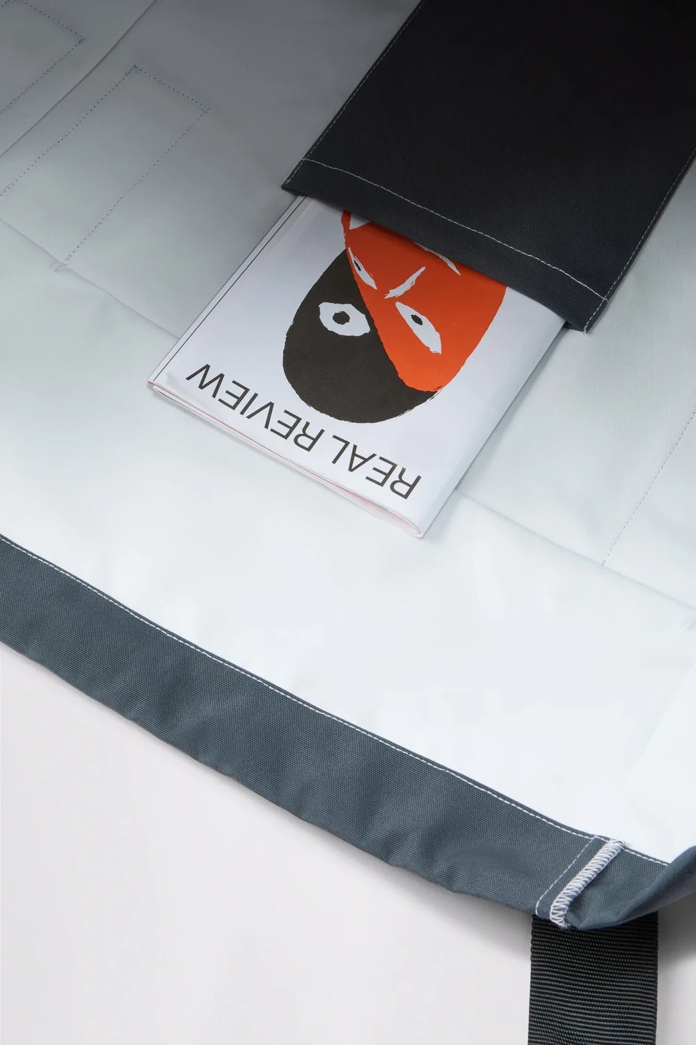 GR10K × REAL REVIEW GO BAG - DOVE GREY