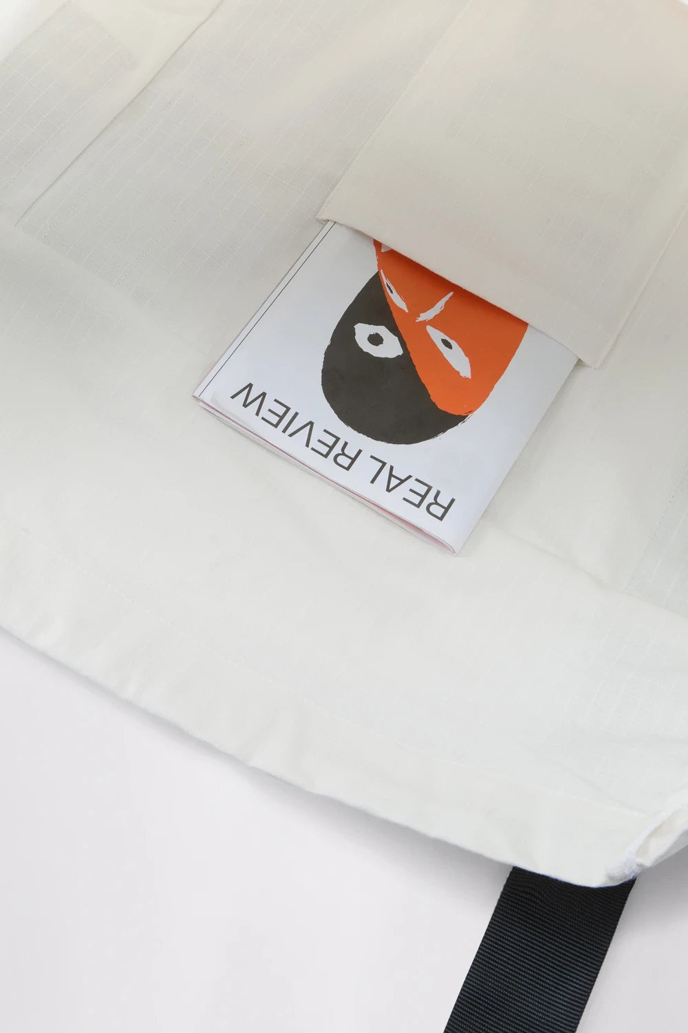 GR10K × REAL REVIEW GO BAG - WHITE