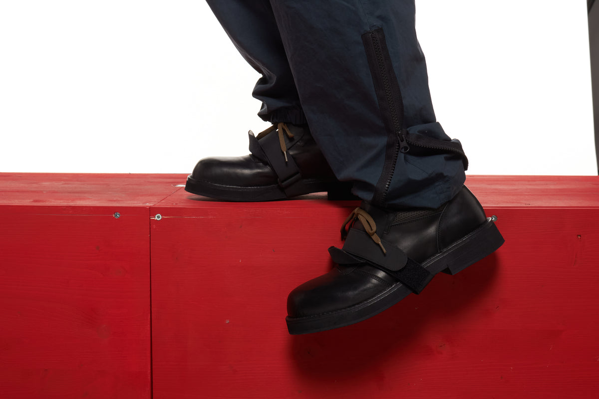 ASPHALT DERBY II -  BLACK