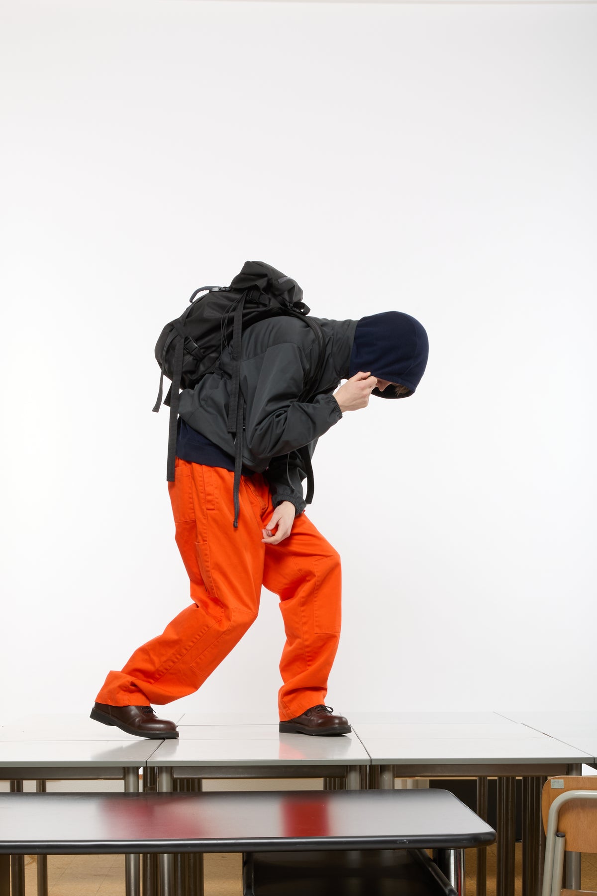 COATED ZIPPED BACKPACK - BLACK